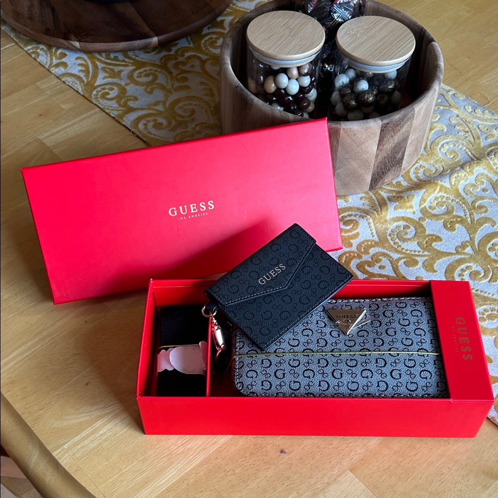 GUESS Black and Gray Cross Body Set with Card holder